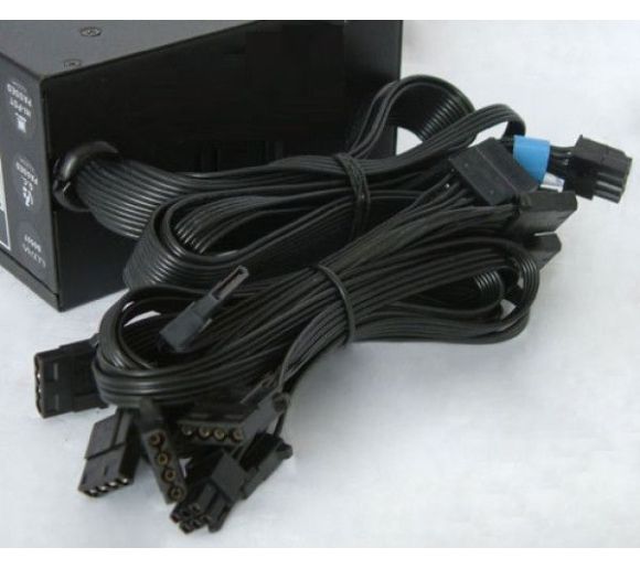 Raidmax - Napajanje 650W Raidmax RX-650XT(B) Black/120mmTC Fan/SI Bulk_2